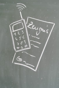 Telefon und Zeugnis